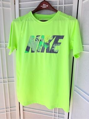 Nike Neon Green Short-Sleeve Graphic Tee